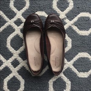 Cute Sonoma Flats Sz 8